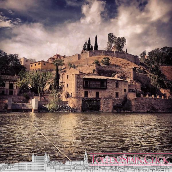 How to cross the Tagus with the Passenger Boat to go to the Pilgrimage of the Valley