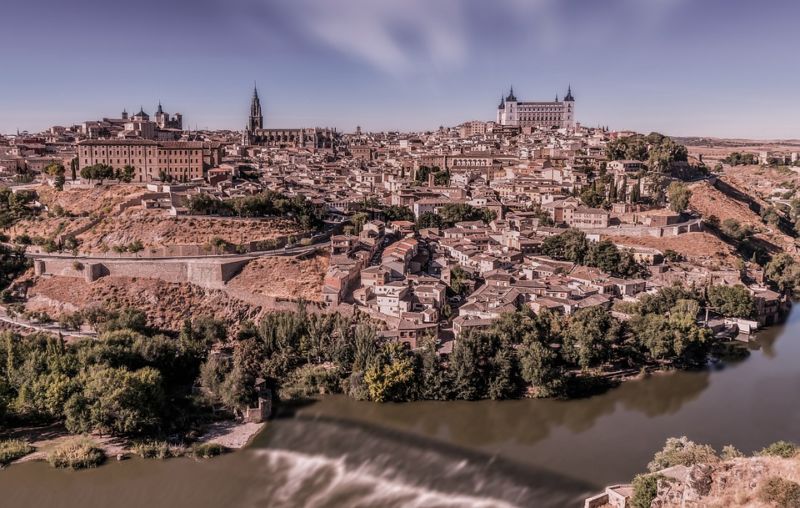 Photographs of Toledo 100 years ago and today