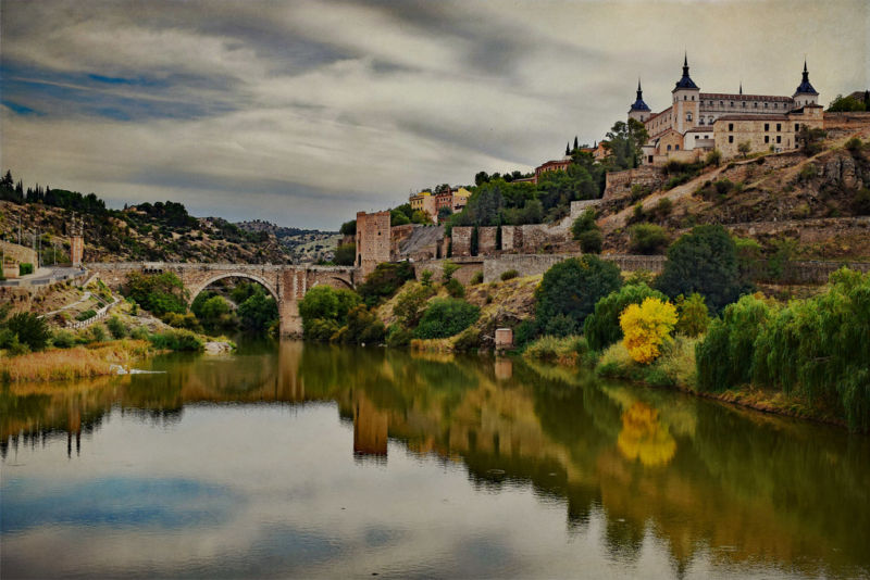 What to do in Toledo on the bridge of May